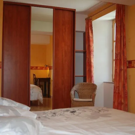 Le Manoir Du Butel לינה וארוחת בוקר