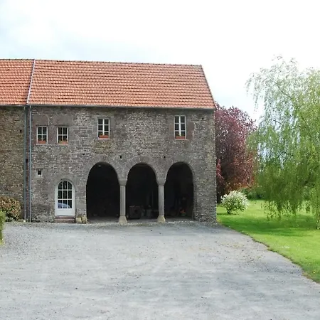 Le Manoir Du Butel לינה וארוחת בוקר 3*