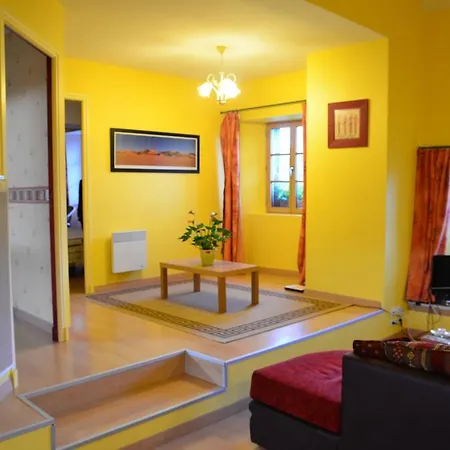 Le Manoir Du Butel Bed & Breakfast