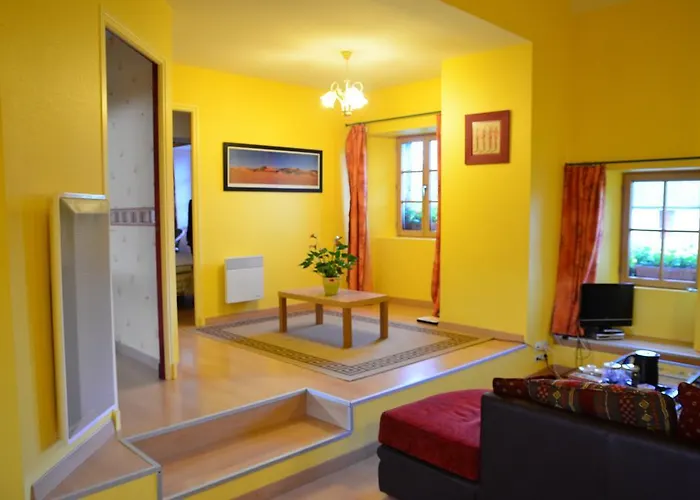 Le Manoir Du Butel Bed & Breakfast