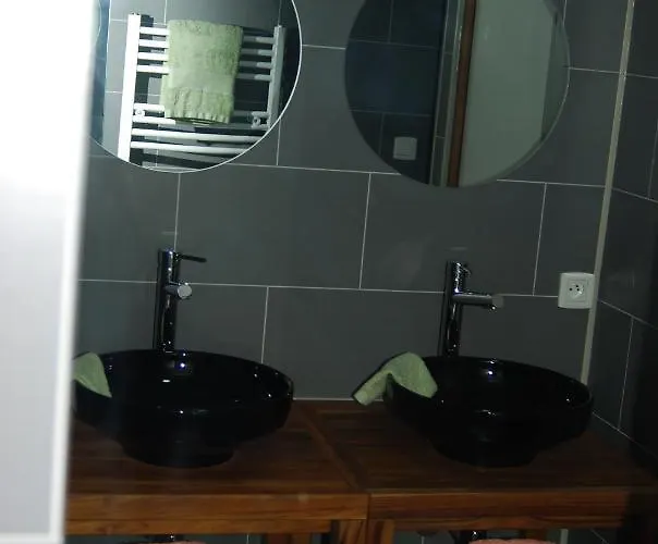 Le Manoir Du Butel Bed & Breakfast 3*